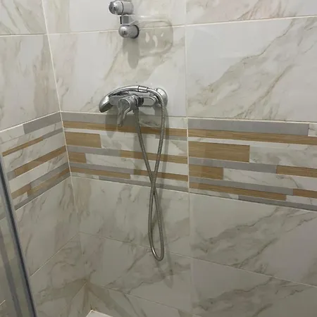 Cosy Studio, Lit Double Λε Μανς