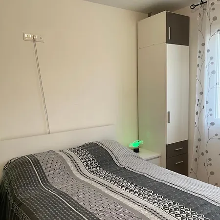 Cosy Studio, Lit Double * Λε Μανς