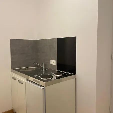 Homestay Cosy Studio, Lit Double Le Mans